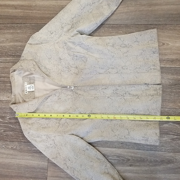 Leather Snakeskin Printed Fitted Zip Up Jacket Size Medium - Picture 5 of 7